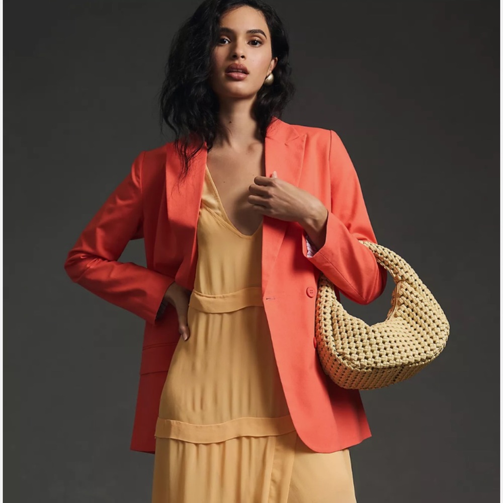 Anthropologie DOLAN Linen Boyfriend
Blazer Coral size Large 
Double breasted